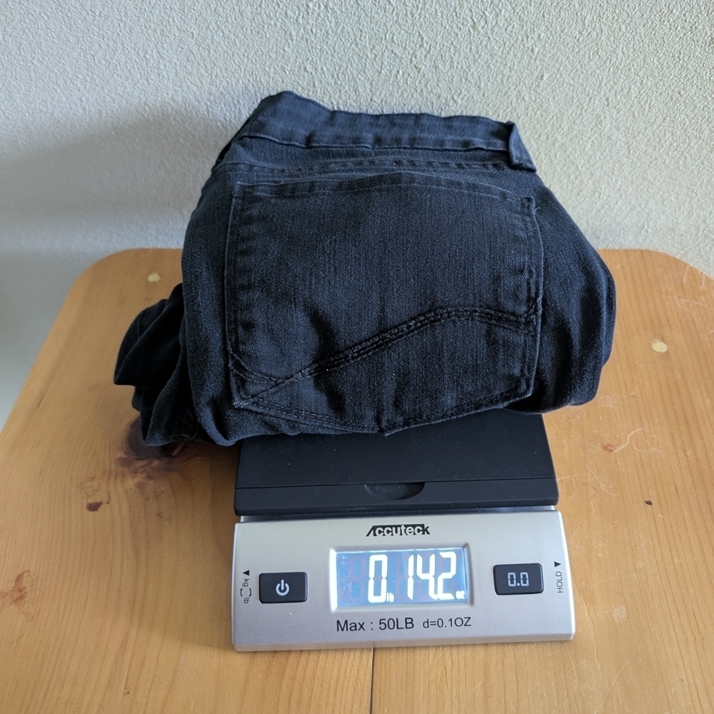 Women's Black Jeans - Picture 9 of 10